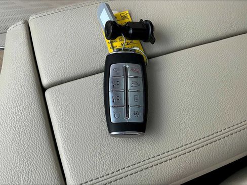 Used 2023 Genesis GV80 2.5T w/ Prestige Package image 14