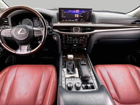 Used 2019 Lexus LX 570 4WD w/ Luxury Package image 13