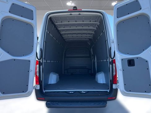 New 2026 Mercedes-Benz Sprinter 2500 image 26
