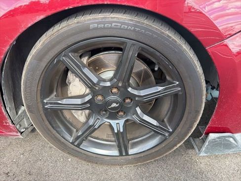 Used 2018 Ford Mustang GT Premium w/ Equipment Group 401A RWD image 4