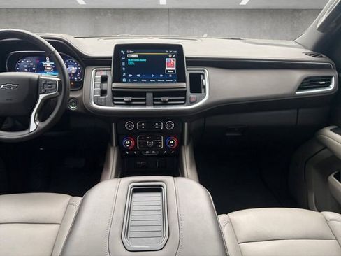 Certified 2024 Chevrolet Tahoe Z71 w/ Luxury Package AWD/4WD image 3