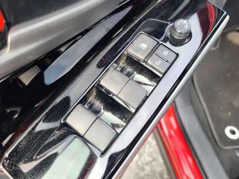 Used 2025 Subaru Solterra Premium image 18