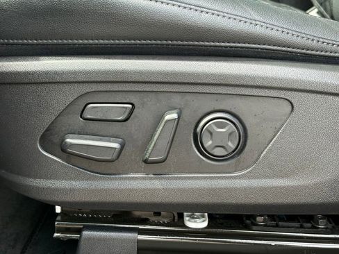 Used 2022 Kia Sorento SX image 12