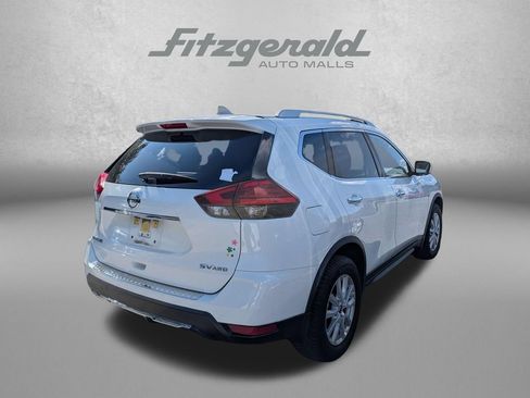 Used 2017 Nissan Rogue SV AWD/4WD image 6
