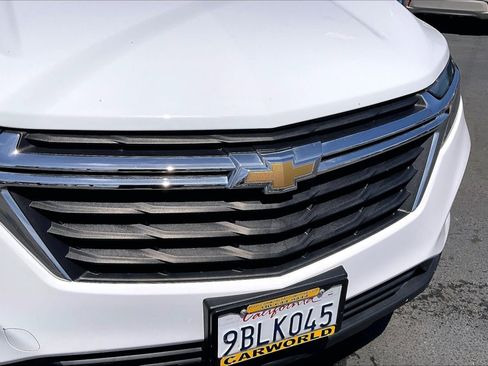 Used 2022 Chevrolet Equinox LS FWD image 28