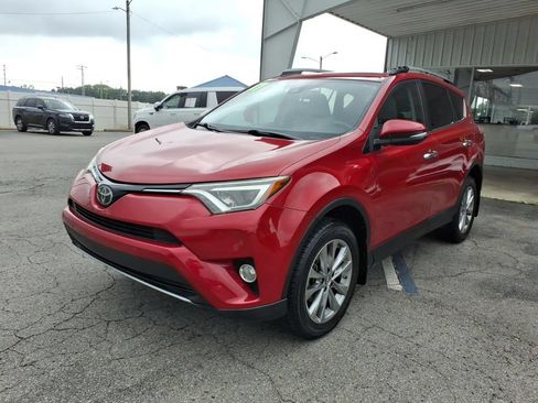 Used 2017 Toyota RAV4 Limited FWD image 3