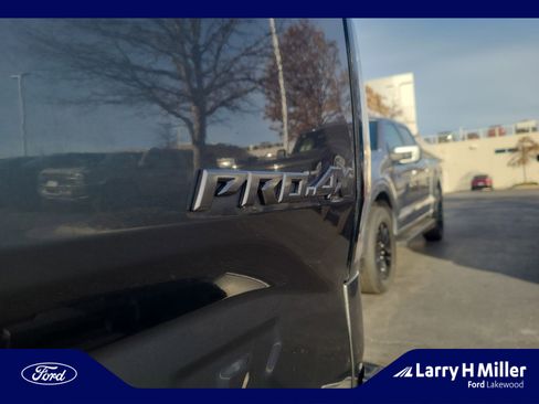 Used 2022 Nissan Frontier PRO-4X w/ Pro-4X Premium Package image 24