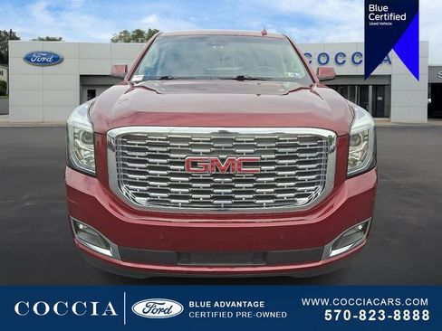 Used 2018 GMC Yukon Denali image 2