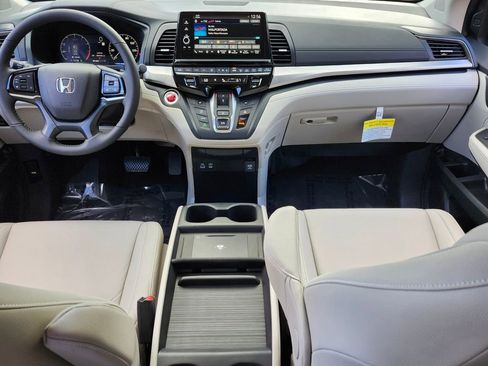 New 2026 Honda Odyssey EX-L image 10