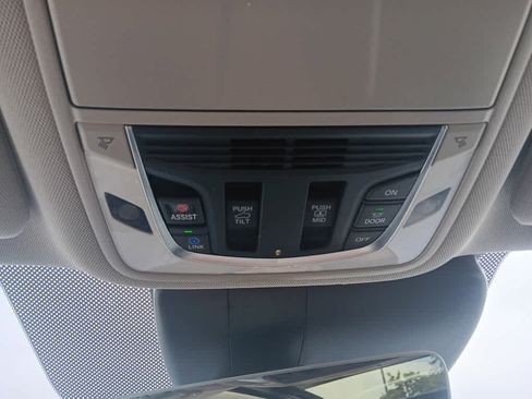 Used 2023 Acura RDX w/ Technology Package AWD/4WD image 32