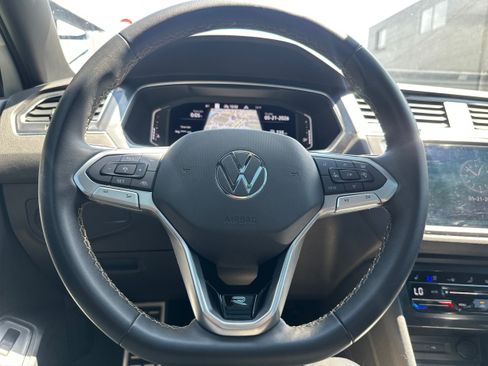 Used 2023 Volkswagen Tiguan SEL R-Line AWD/4WD image 18