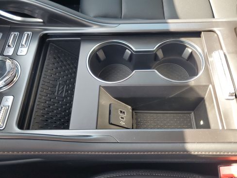 New 2026 Lincoln Nautilus Premier AWD/4WD image 26