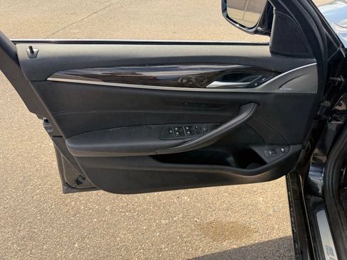 Used 2018 BMW 530e RWD image 15