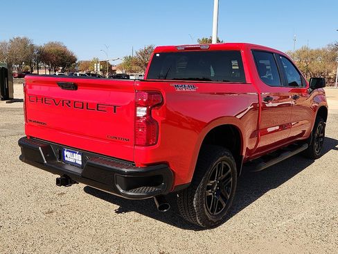 Used 2025 Chevrolet Silverado 1500 Custom Trail Boss w/ Turbomax Blackout Package image 3