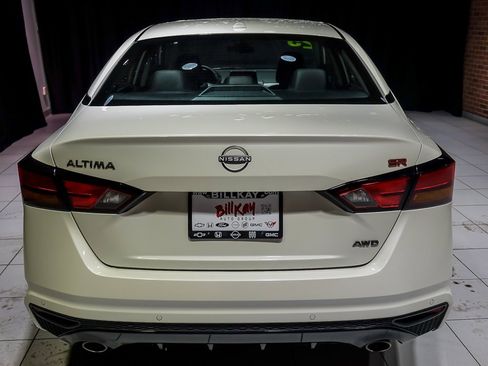 Used 2025 Nissan Altima 2.5 SR image 9