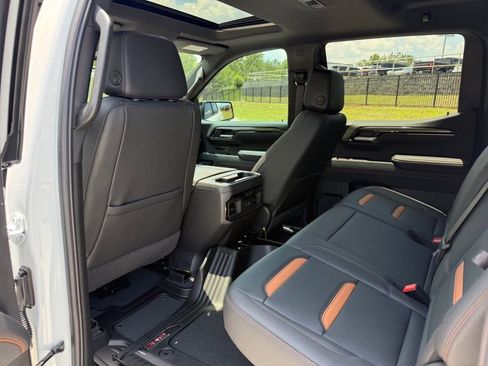 New 2026 GMC Sierra 1500 AT4 w/ AT4 Premium Package AWD/4WD image 22