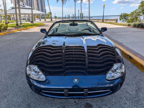 Used 1998 Jaguar XK8 Convertible image 3