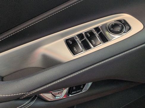 Used 2025 Chevrolet Corvette Z06 RWD image 26