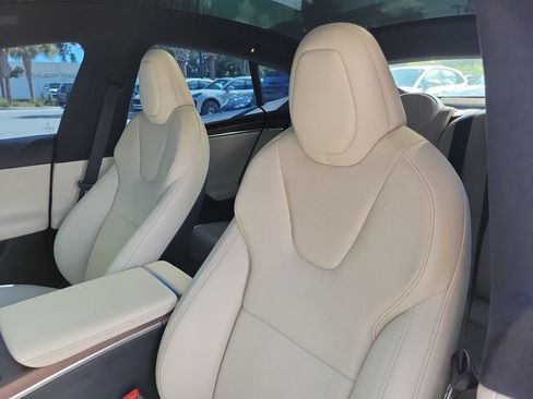 Used 2022 Tesla Model S AWD/4WD image 5