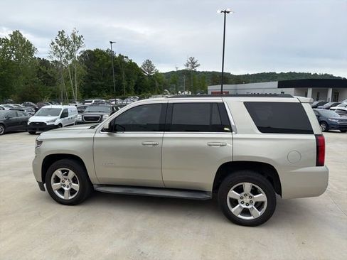 Used 2015 Chevrolet Tahoe LT w/ Luxury Package AWD/4WD image 8