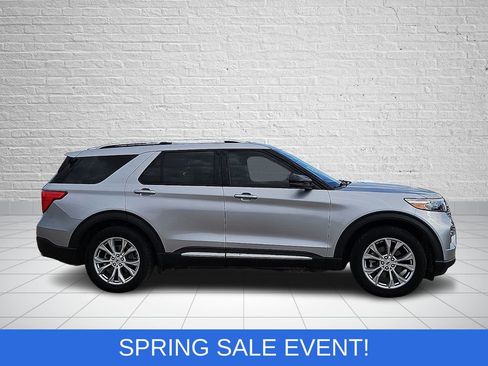 Used 2022 Ford Explorer Limited w/ Equipment Group 301A image 5