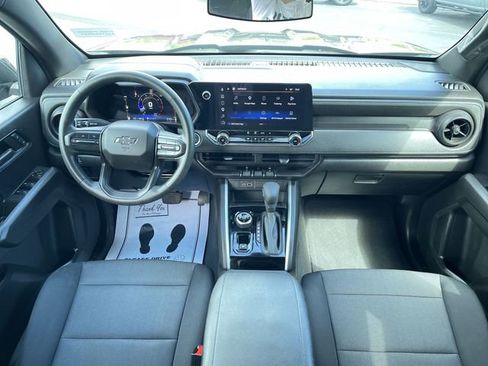 Certified 2023 Chevrolet Colorado Trail Boss w/ Technology Package AWD/4WD image 19