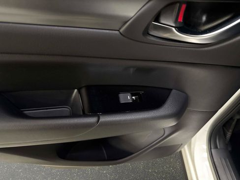 Used 2023 MAZDA CX-5 AWD 2.5 S w/ Select Package image 12