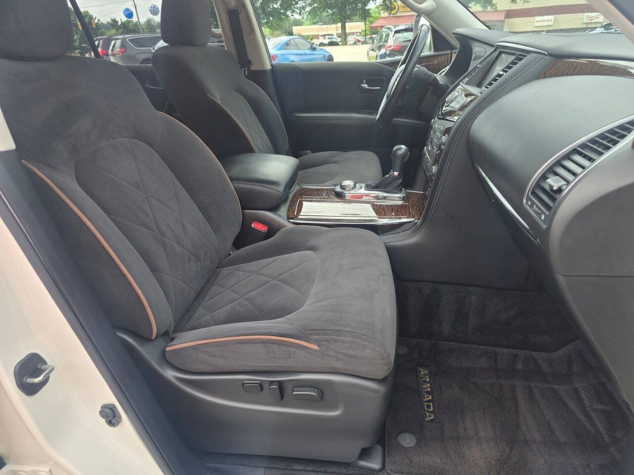 Used 2020 Nissan Armada SV w/ Driver Package AWD/4WD image 23