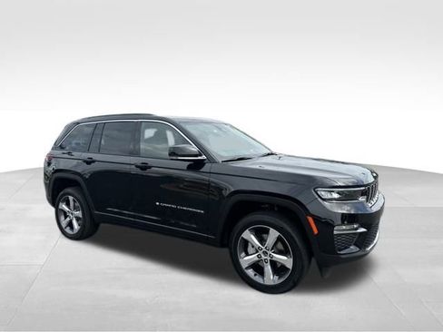 New 2025 Jeep Grand Cherokee Limited AWD/4WD image 9