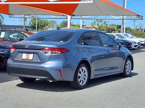 Certified 2025 Toyota Corolla LE image 5