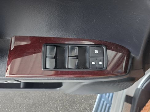Used 2016 Lexus GX 460 w/ Premium Package AWD/4WD image 27
