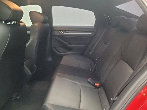 Used 2018 Honda Accord Sport image 18