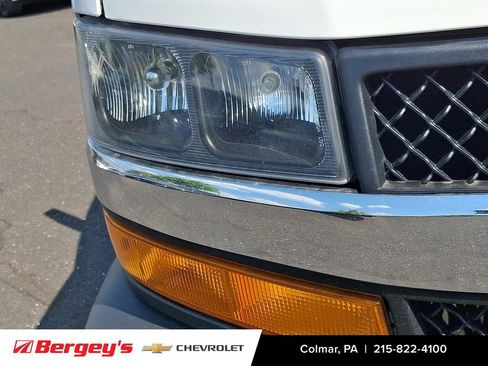 Certified 2023 Chevrolet Express 2500 w/ Driver Convenience Package RWD image 11