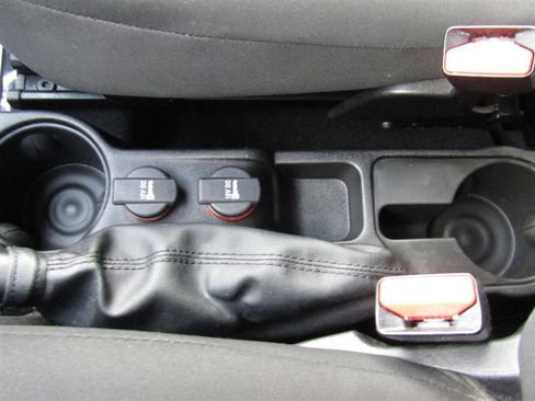 Used 2019 RAM ProMaster City Tradesman SLT image 21