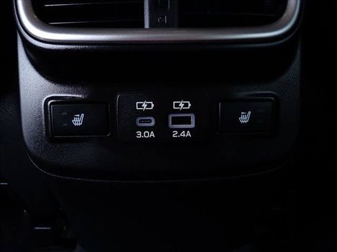 Used 2025 Subaru Outback Touring XT w/ Tech Package 3 AWD/4WD image 11