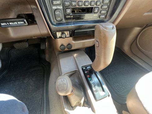 Used 2004 Toyota Tacoma 4x4 Xtracab V6 image 20