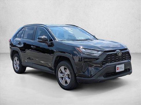 Certified 2025 Toyota RAV4 XLE AWD/4WD image 3