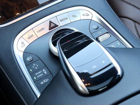 Used 2015 Mercedes-Benz S 550 4MATIC Sedan image 21