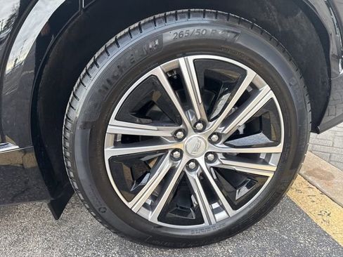 Used 2025 Cadillac Lyriq Luxury image 10