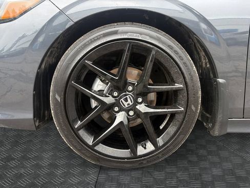 Used 2025 Honda Civic Sport image 14