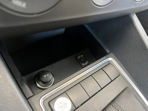 Used 2015 Volkswagen Jetta SE FWD image 23