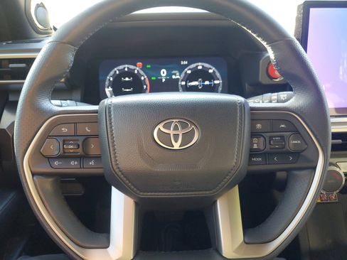 Used 2025 Toyota 4Runner TRD Off-Road Premium image 20