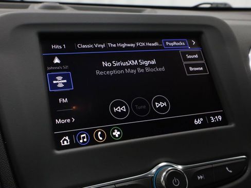 Used 2022 Chevrolet Equinox LT FWD image 2