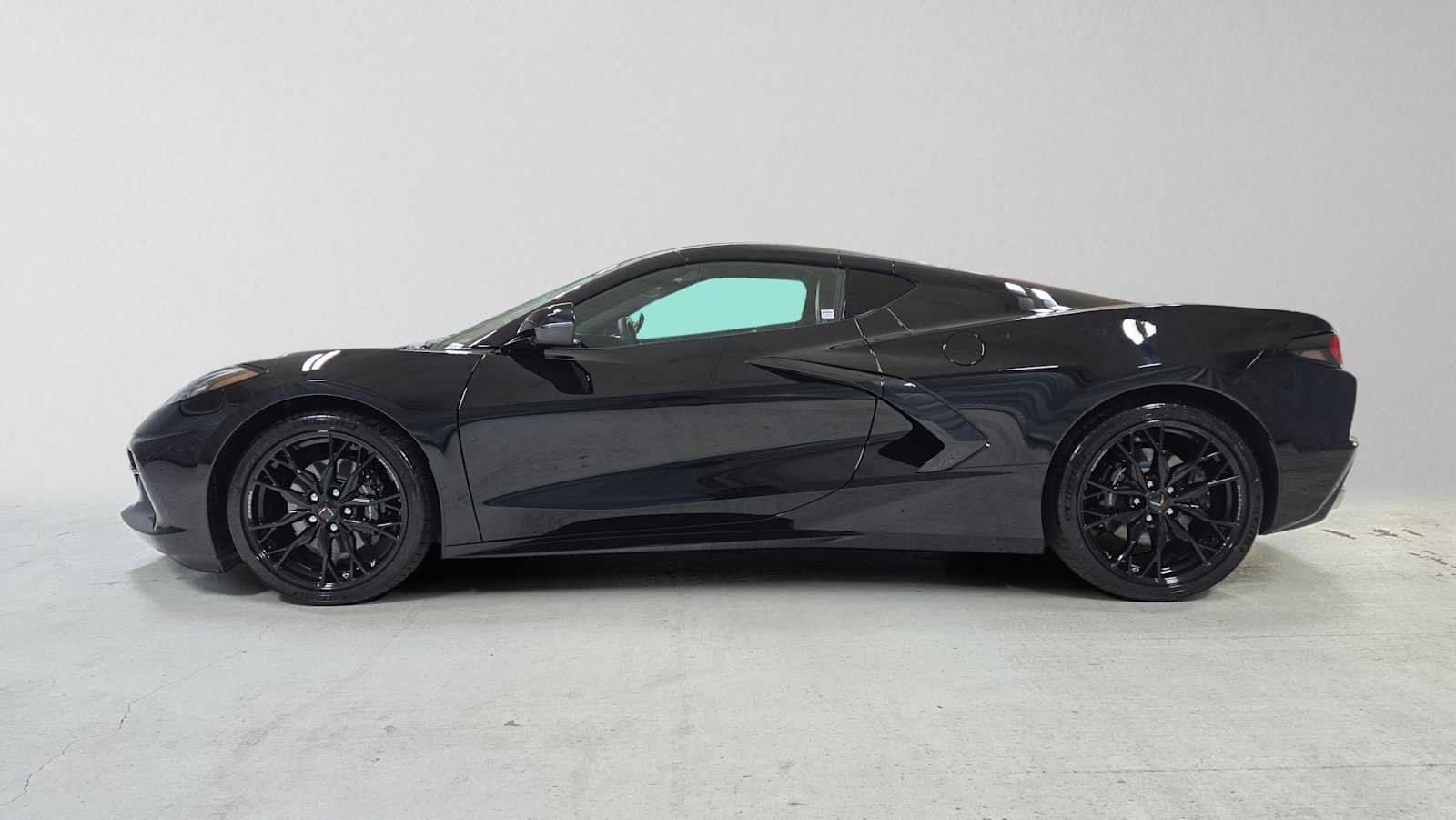 Used 2026 Chevrolet Corvette Stingray Coupe w/ 1LT RWD image 6