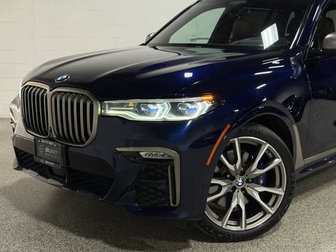 Used 2021 BMW X7 M50i w/ Dynamic Handling Package AWD/4WD image 3