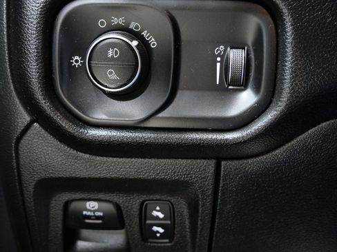 Used 2023 RAM 1500 Big Horn image 13