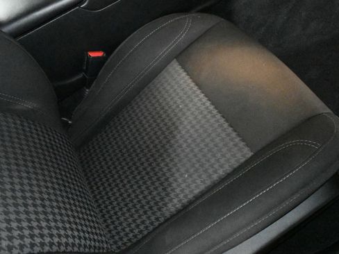 Used 2020 Dodge Challenger SXT image 12