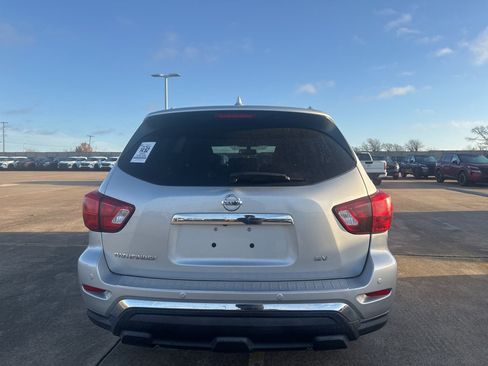 Used 2020 Nissan Pathfinder SV w/ Cargo Package image 6