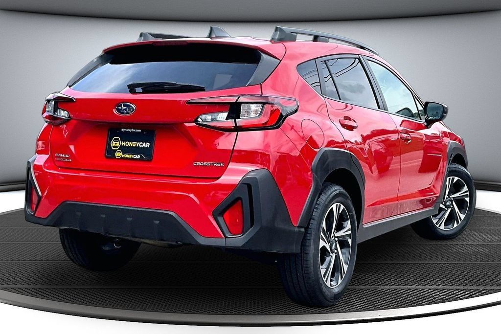 Used 2025 Subaru Crosstrek 2.5i Premium AWD/4WD image 6