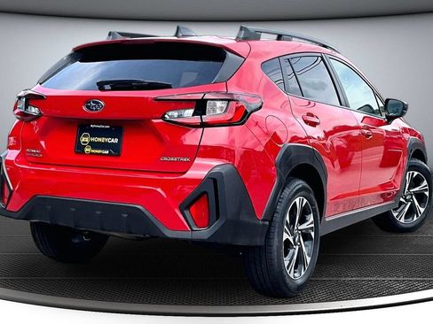 Used 2025 Subaru Crosstrek 2.5i Premium AWD/4WD image 6
